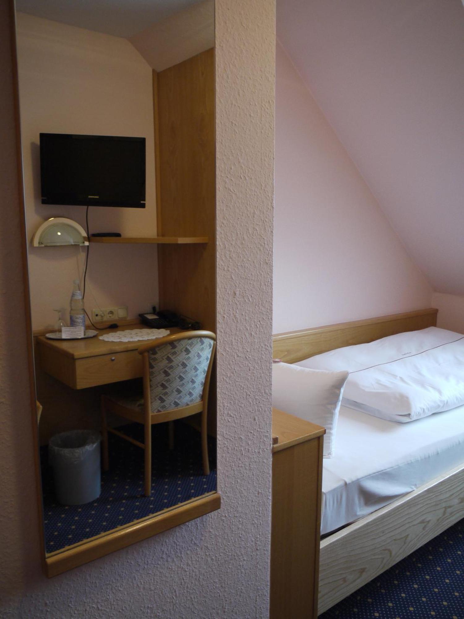 Hotel Ebner Бад-Кёнигсхофен-им-Грабфельд Номер фото