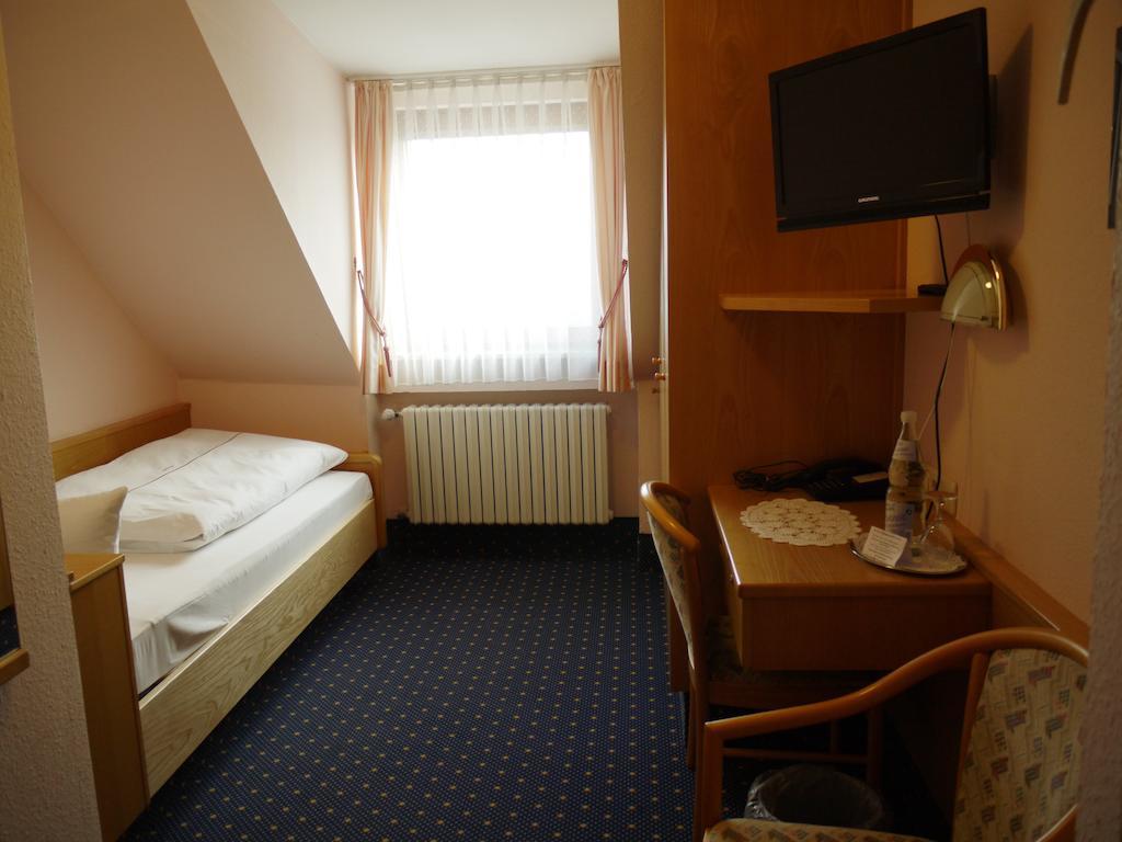 Hotel Ebner Бад-Кёнигсхофен-им-Грабфельд Номер фото